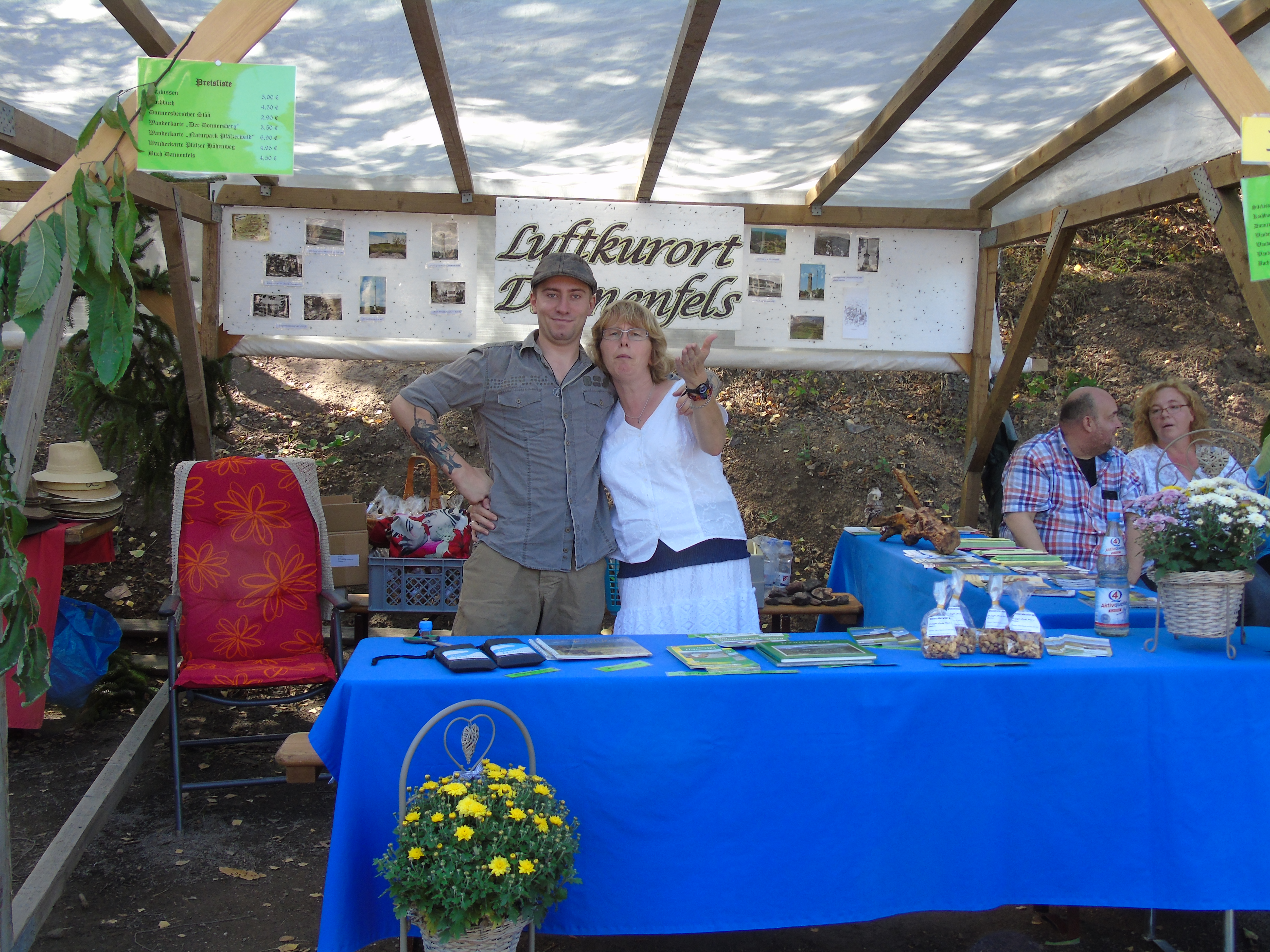Dorfmarkt 1