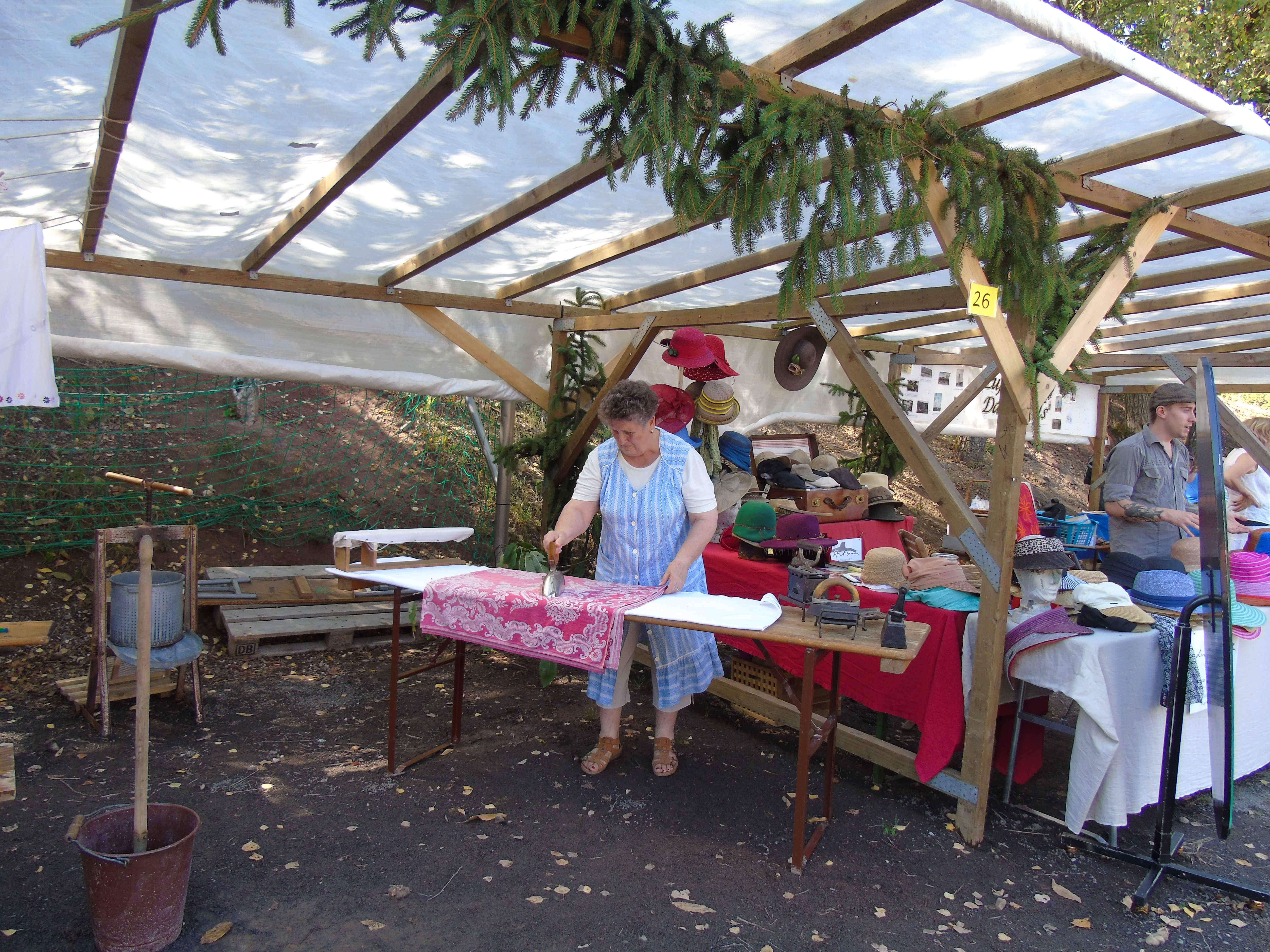 Dorfmarkt 2