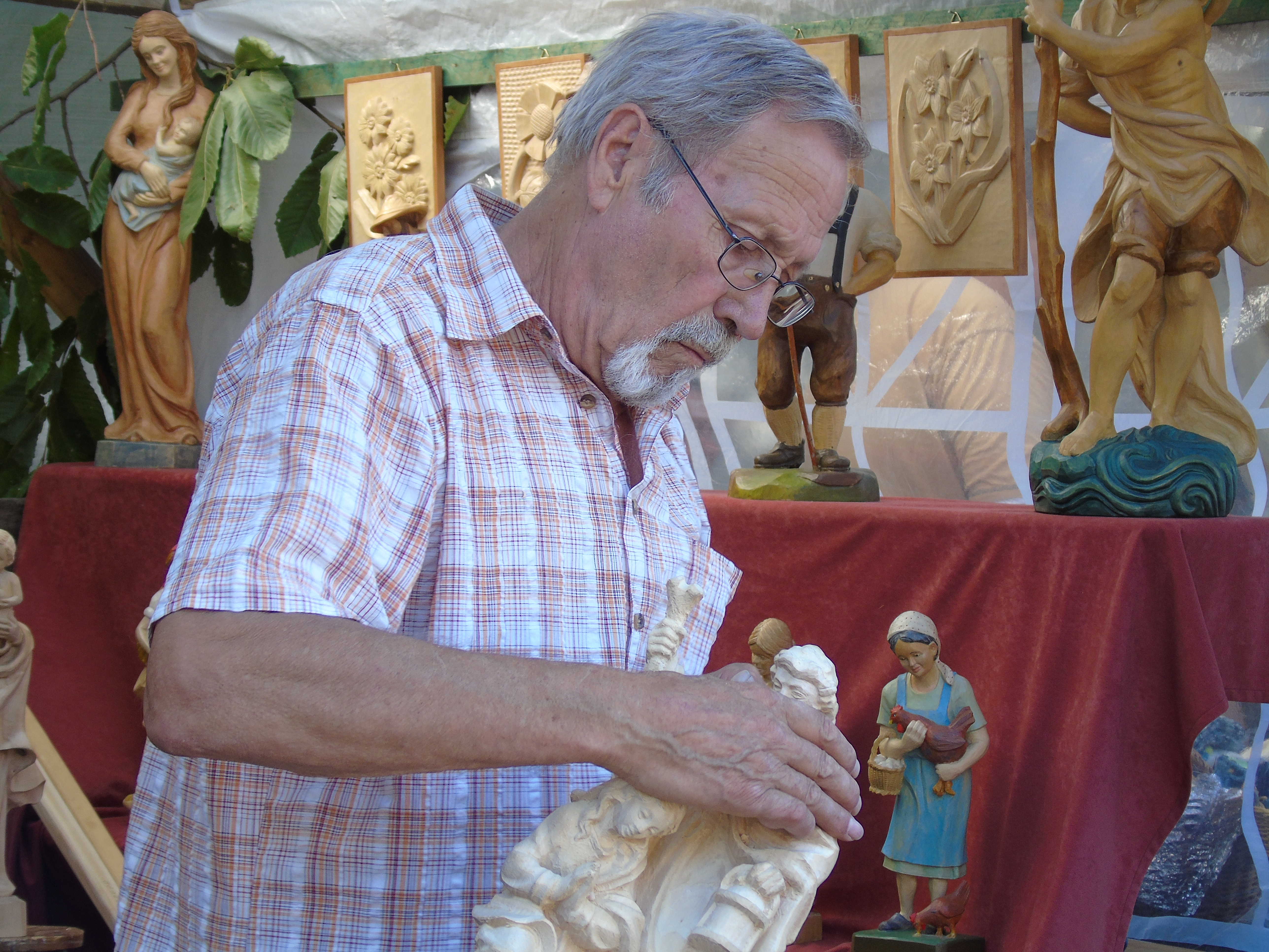 Dorfmarkt 1