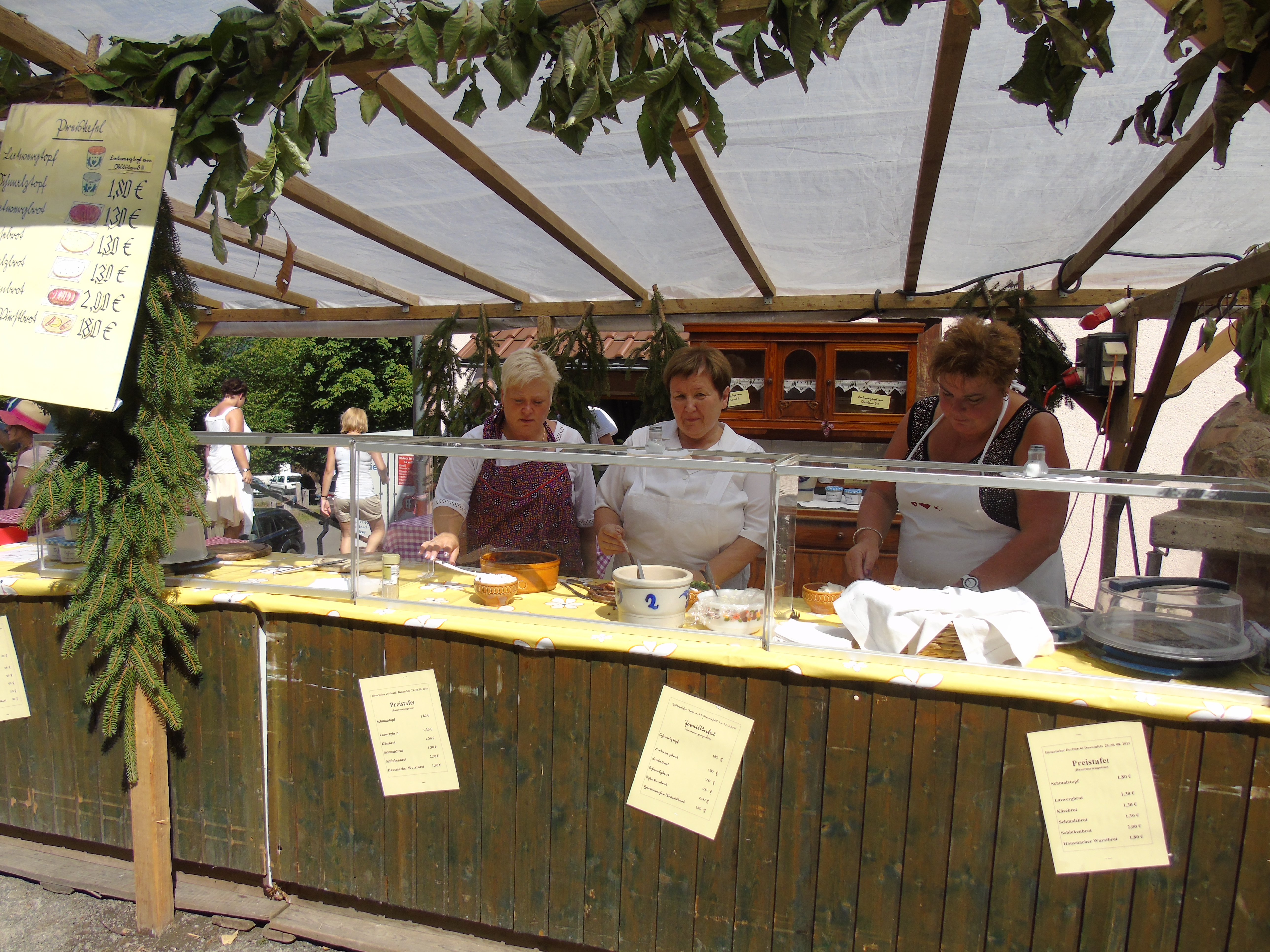 Dorfmarkt 3